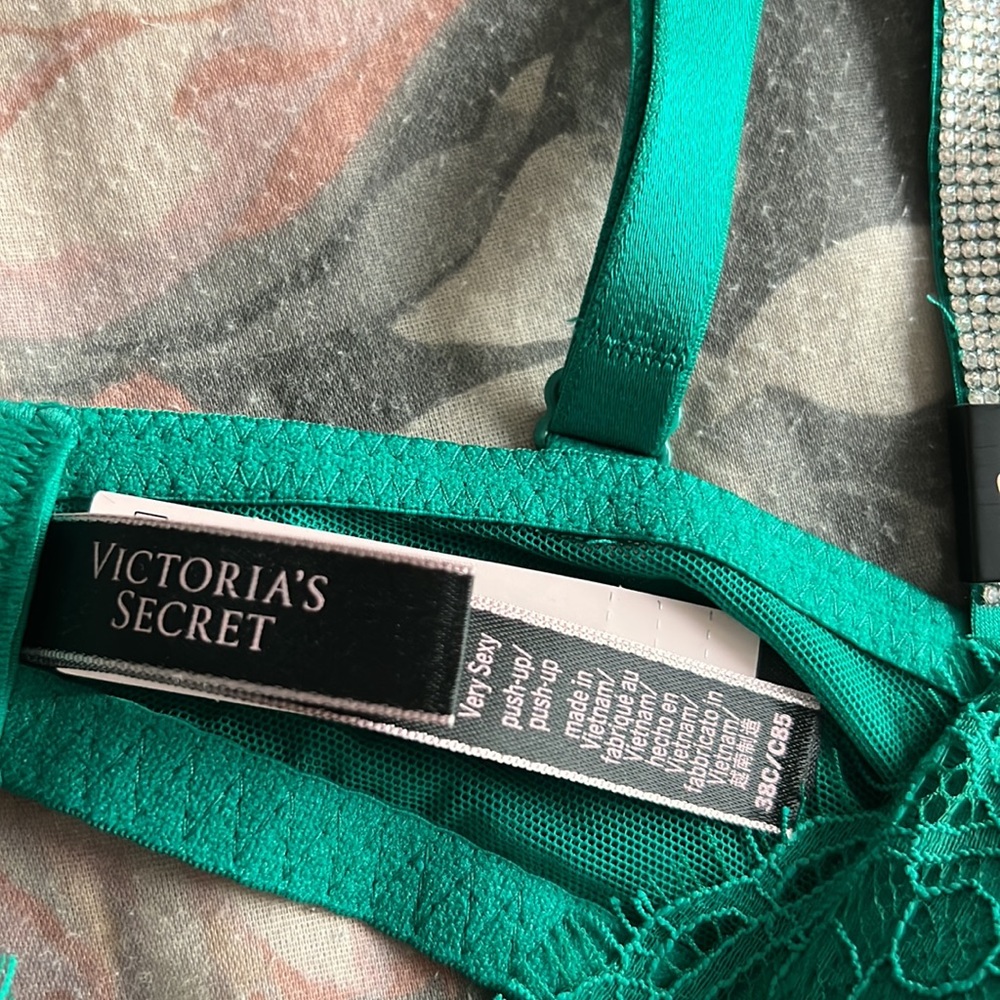 Bombshell shine strap - Picture 7 of 11